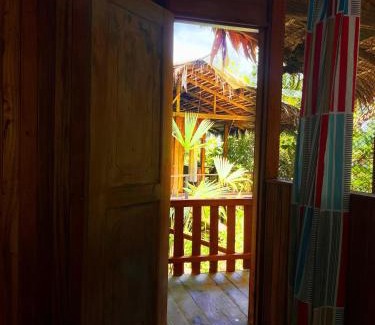 Bahia Solano House | Ecohotel Iraka Cabañas Privadas en Selva y Playa