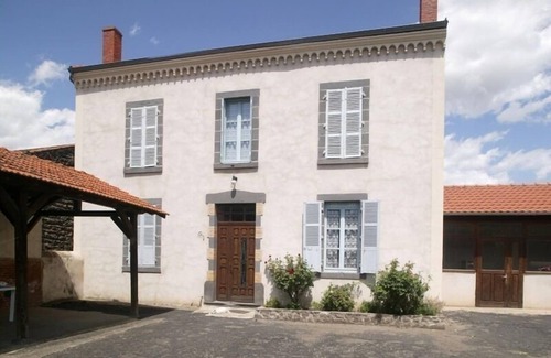 Villeneuve House | Ecole - Villeneuve-lembron
