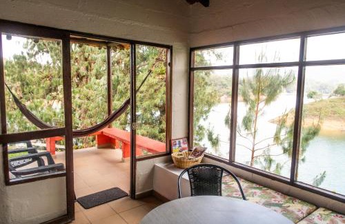 Guatape Hotel | Ecolodge Bahia del Peñón