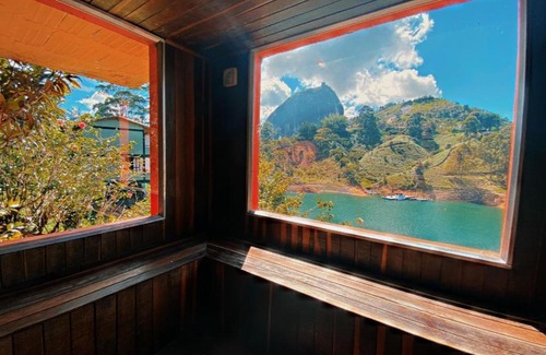 Guatape Hotel | Ecolodge Bahia del Peñón