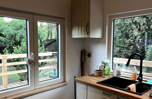 Ave et Auffe Ski Chalet | Ecolodge Roptai