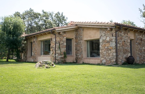 Villanueva De La Vera House | Ecological house in La Vera