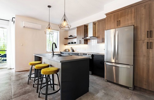 Magog Condo | Ecological 3-bedroom condo-chalet with shared spa Lake Memphremagog
