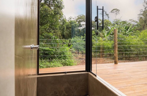 Piedade do Paraopeba Ski Chalet | Ecological Chalet in Brumadinho 30 minutes from BH. Bath, Kitchen, Deck and Pet Friendly