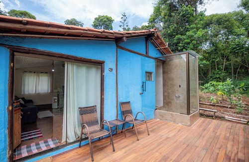 Piedade do Paraopeba Ski Chalet | Ecological Chalet in Brumadinho 30 minutes from BH. Bath, Kitchen, Deck and Pet Friendly