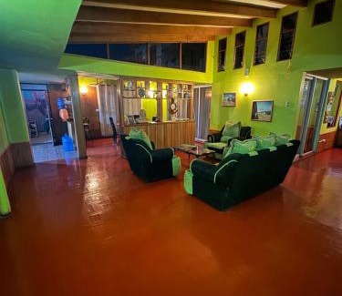 Arica House | Económicas Habitaciones Privadas Cerca de Playa
