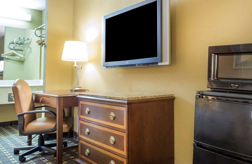Acworth Hotel | Econo Lodge Acworth East