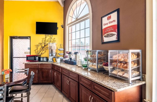 Acworth Hotel | Econo Lodge Acworth East