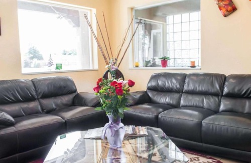 West Old Town Cabin | Econo Lodge Albuquerque Old Town