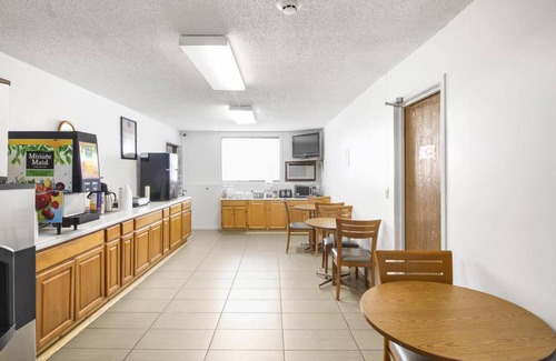 Alliance Hotel | Econo Lodge Alliance