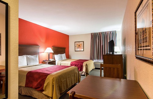 Clinton Hotel | Econo Lodge Andrews Air Force Base