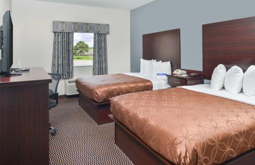 Highlands - Perkins Cabin | Econo Lodge Baton Rouge University Area