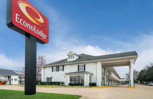 Branson Theater District Cabin | Econo Lodge Branson Theater District