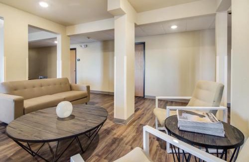 Burlington Hotel | Econo Lodge Burlington