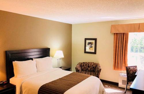 Okotoks Cabin | Econo Lodge