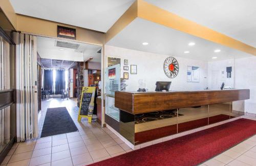 Sudbury Cabin | Econo Lodge
