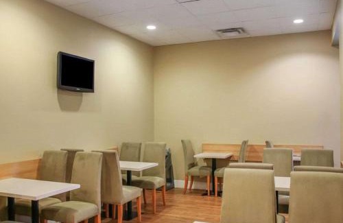 Winnipeg Cabin | Econo Lodge