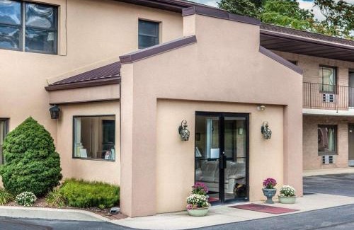Monocacy Station Cabin | Econo Lodge Douglassville-Pottstown