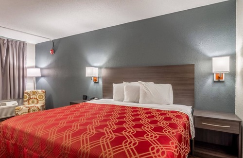 East Ridge Hotel | Econo Lodge East Ridge