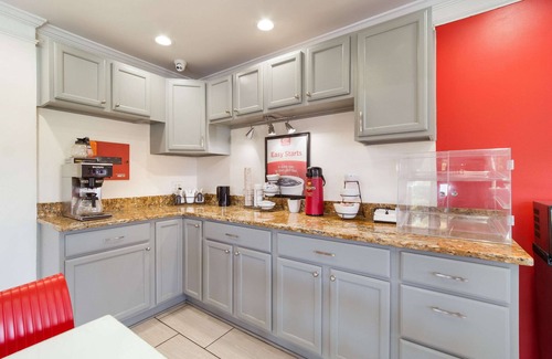 Goose Creek Hotel | Econo Lodge Goose Creek