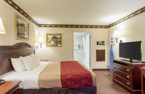 Grenada Hotel | Econo Lodge Grenada