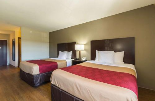 Harrisburg - Hershey Cabin | Econo Lodge Harrisburg - Southwest of Hershey Area