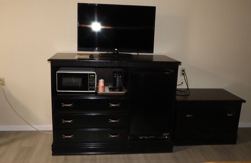 Wisconsin Dells Hotel | Econo Lodge Inn & Suites