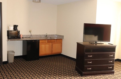 Wisconsin Dells Hotel | Econo Lodge Inn & Suites