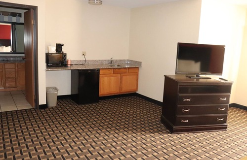 Wisconsin Dells Hotel | Econo Lodge Inn & Suites