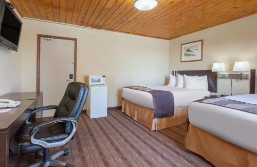 Medicine Hat Hotel | Econo Lodge Inn & Suites
