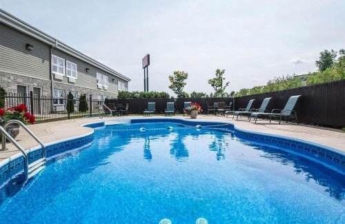 Montmagny Regional County Municipality Hotel | Econo Lodge Inn & Suites