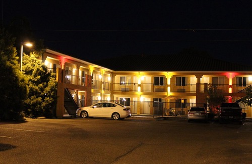 Lodi Hotel | Econo Lodge Inn & Suites Lodi - Wine Country Area