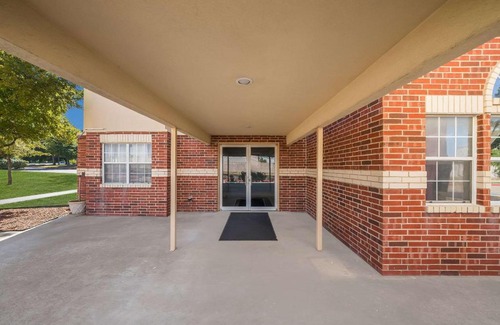 Mesquite Hotel | Econo Lodge Inn & Suites Mesquite - Dallas East