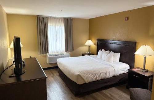Monroe Hotel | Econo Lodge Inn & Suites Monroe