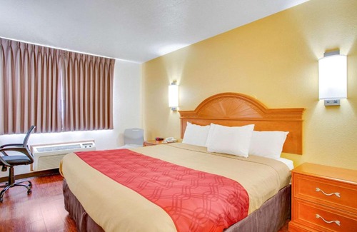 Princess Jeanne Hotel | Econo Lodge Inn & Suites Albuquerque East I-40 Eubank Exit