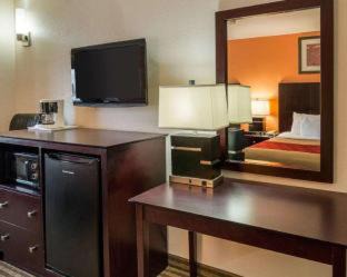 Natchitoches Hotel | Econo Lodge Inn & Suites Natchitoches