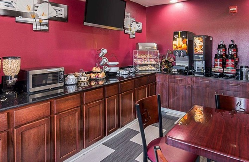 Natchitoches Hotel | Econo Lodge Inn & Suites Natchitoches