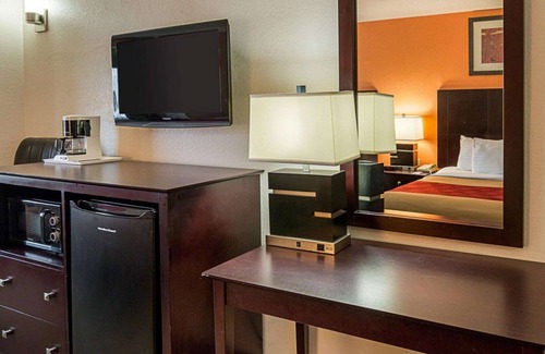 Natchitoches Hotel | Econo Lodge Inn & Suites Natchitoches