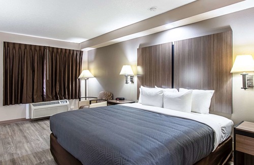 Kingsville Hotel | Econo Lodge Kingsville