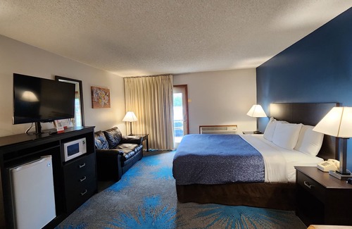 Manistique Hotel | Econo Lodge Lakeshore