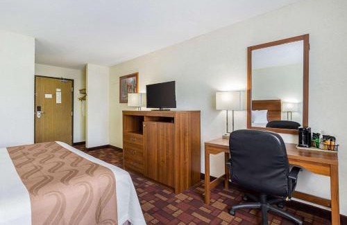 Luverne Cabin | Econo Lodge Luverne I-90