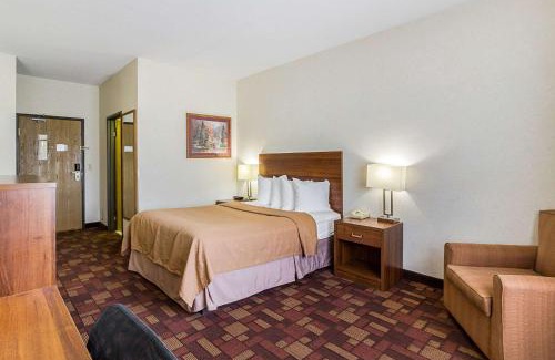 Luverne Cabin | Econo Lodge Luverne I-90