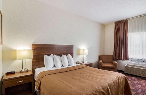 Luverne Cabin | Econo Lodge Luverne I-90