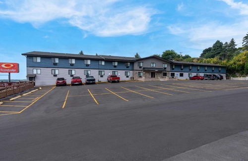Madison Cabin | Econo Lodge Madison East