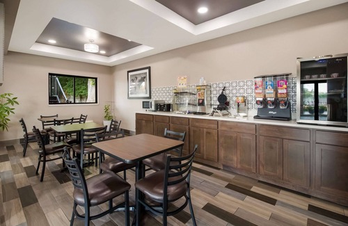Martin Hotel | Econo Lodge Martin