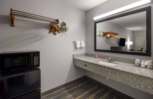 Martin Hotel | Econo Lodge Martin