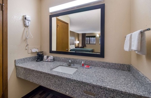 Martin Hotel | Econo Lodge Martin