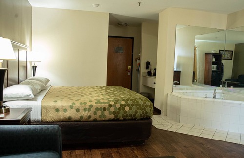 Hopewell Hotel | Econo Lodge Near Fort Gregg-Adams I-295