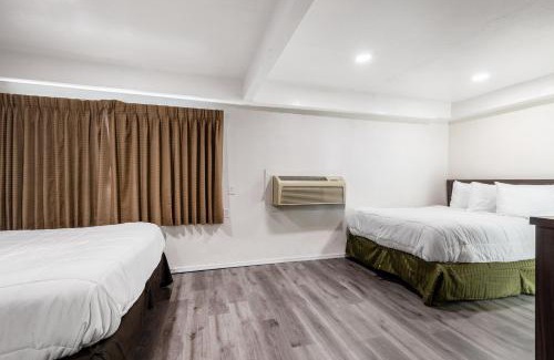 Needles Cabin | Econo Lodge Needles