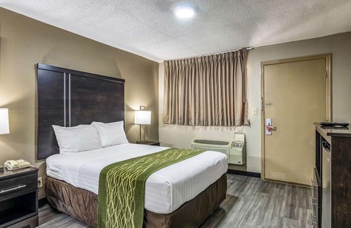 Opelika Hotel | Econo Lodge Opelika
